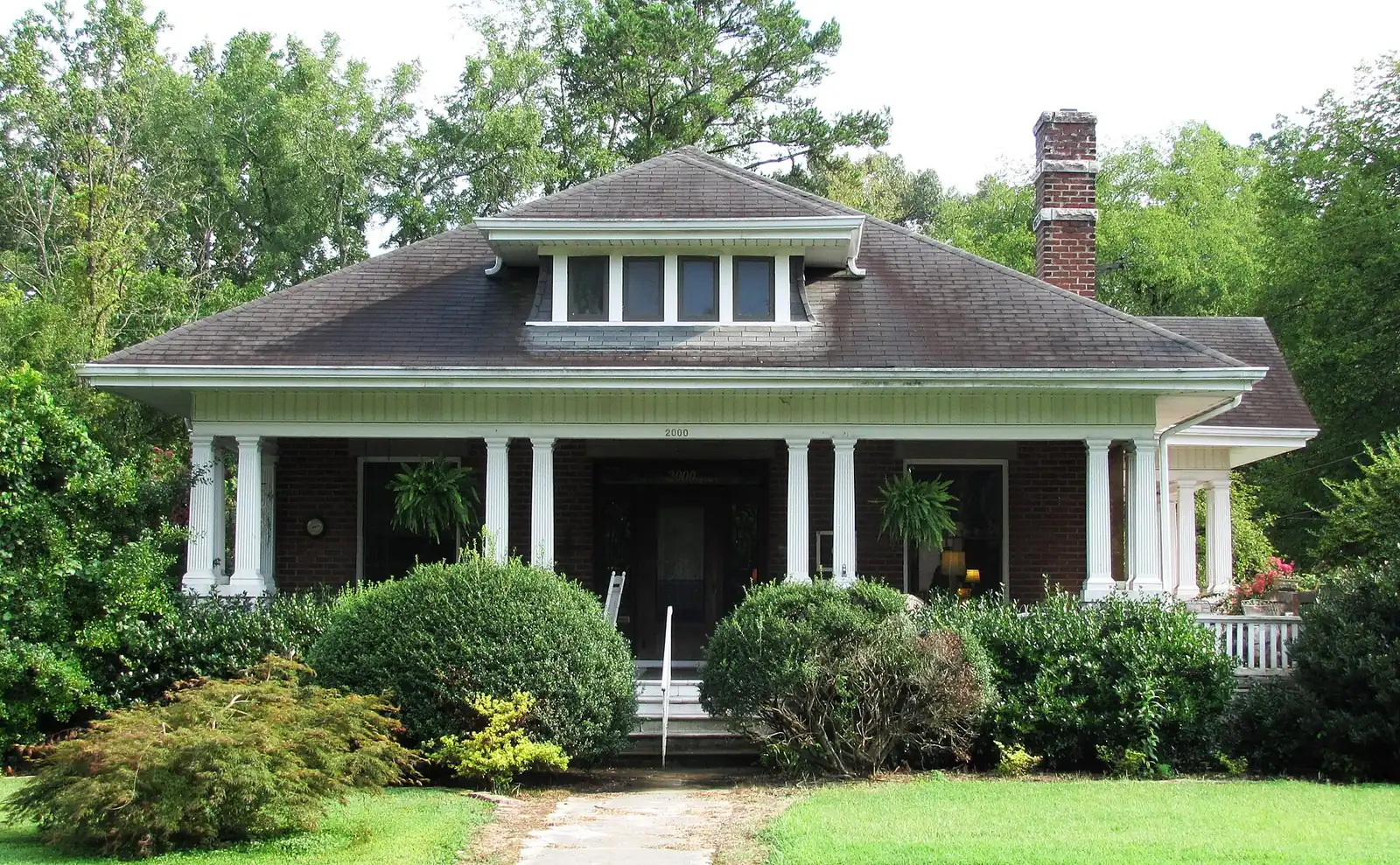 A house built around 1915 at 2000 Island Home Blvd. in the Island Home Park Historic District, South Knoxville.
