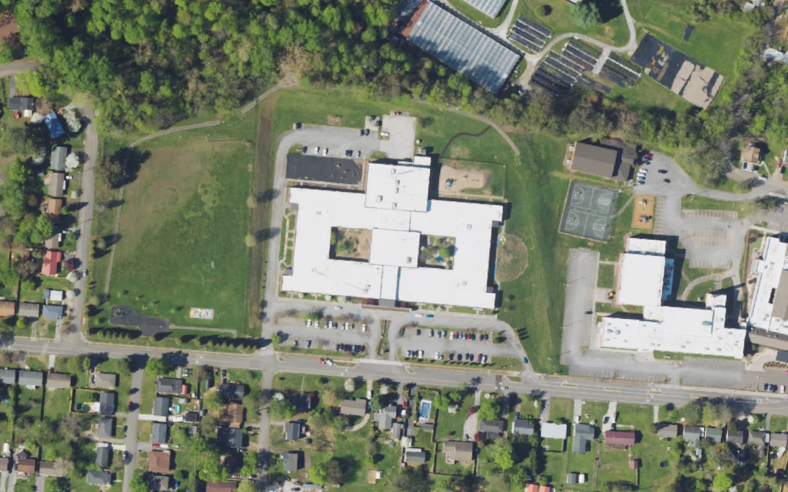 Aerial view of the area around Dogwood Elementary School on Tipton Avenue, Knoxville, from the 2023 National Agriculture Imagery Program survey