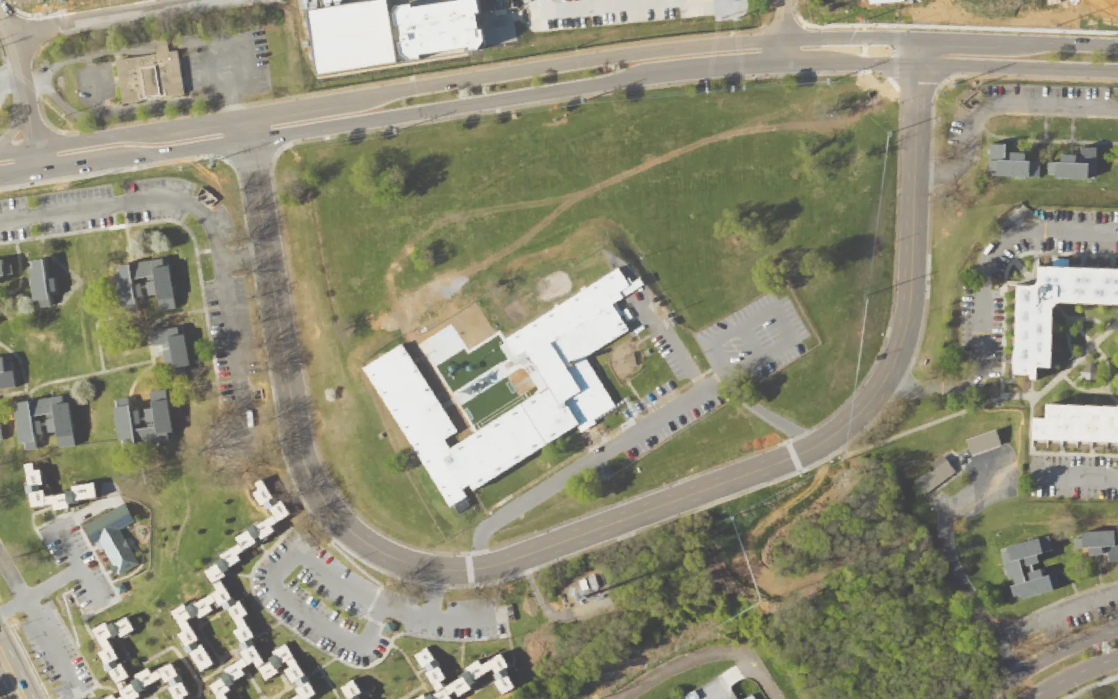 Aerial view of the area around Green Magnet Academy on Lula Powell Drive, Knoxville, from the 2023 National Agriculture Imagery Program survey