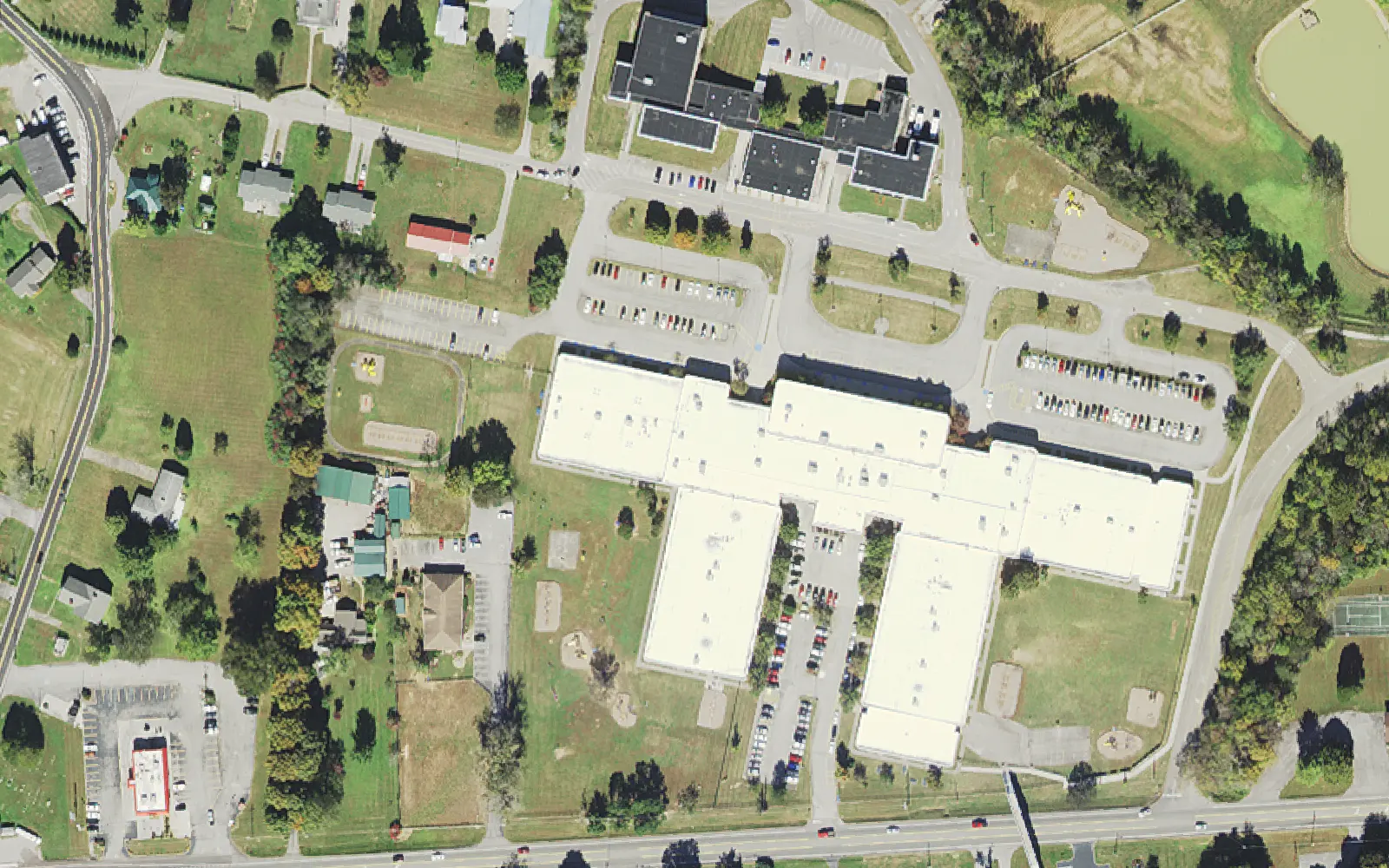 Aerial view of the area around Karns Elementary School on Beaver Ridge Road, Knoxville, from the 2018 National Agriculture Imagery Program survey