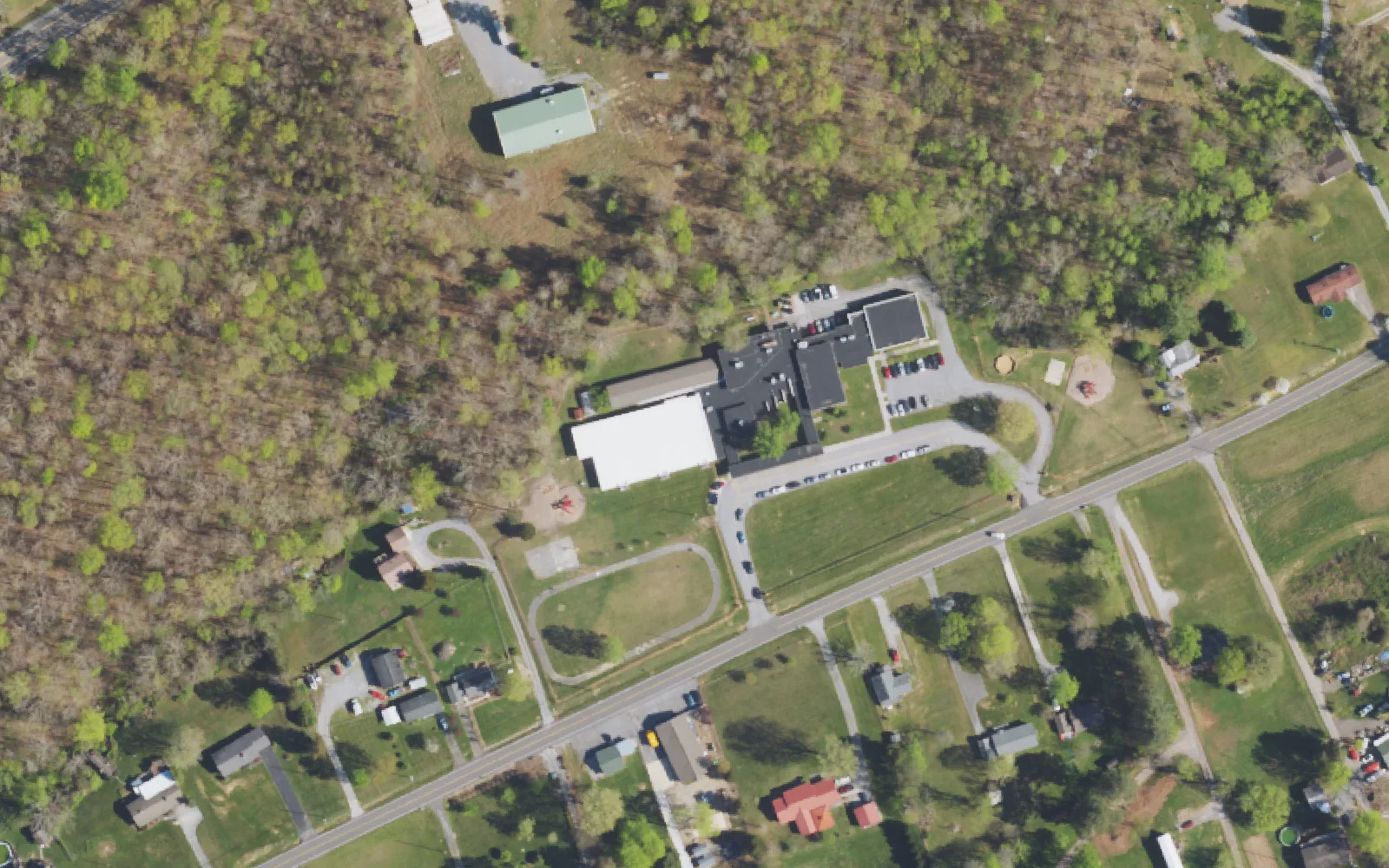 Aerial view of the area around New Hopewell Elementary School on Kimberlin Heights Road, Knoxville, from the 2023 National Agriculture Imagery Program survey