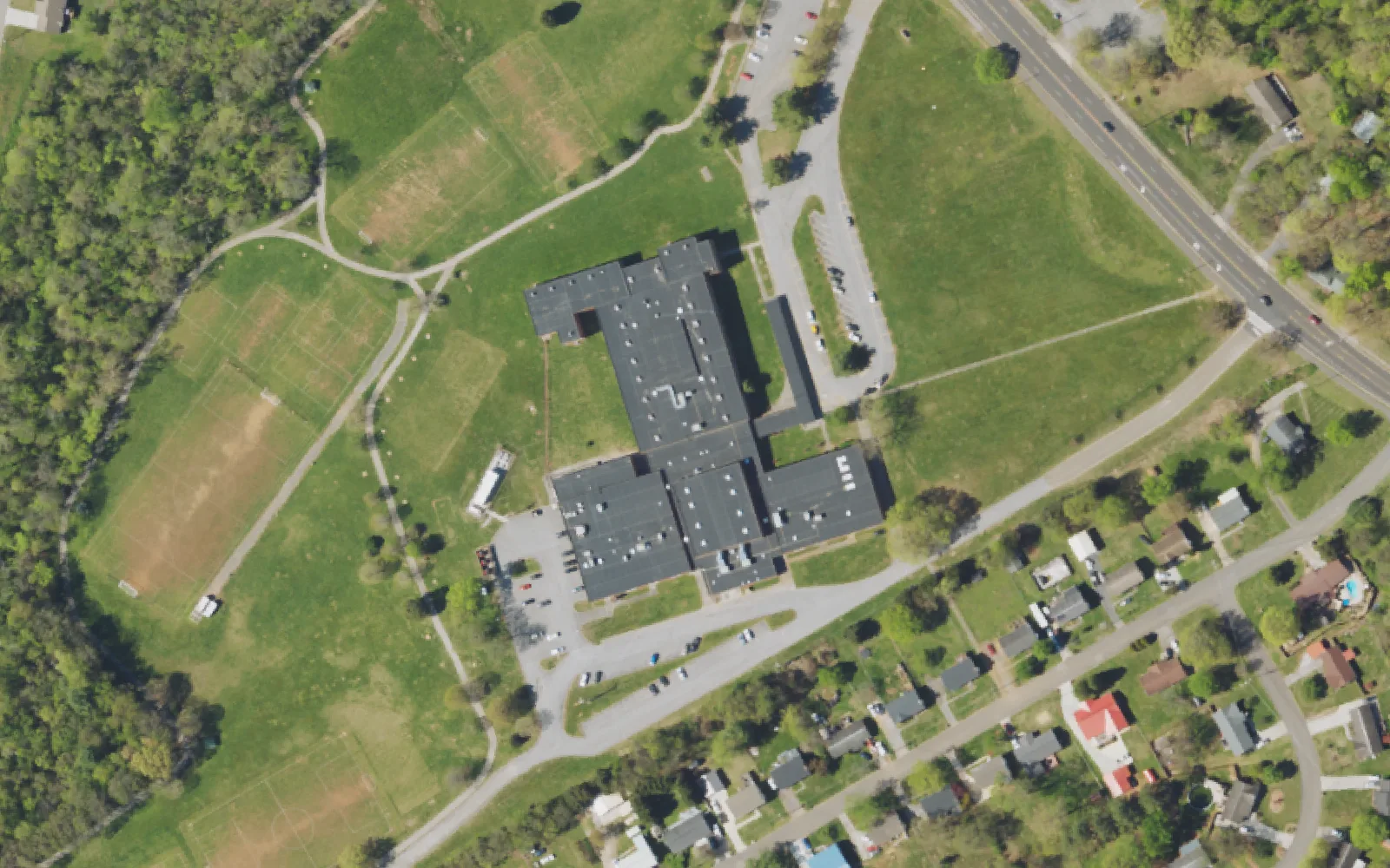 Aerial view of the area around Northwest Middle School on Pleasant Ridge Road, Knoxville, from the 2023 National Agriculture Imagery Program survey