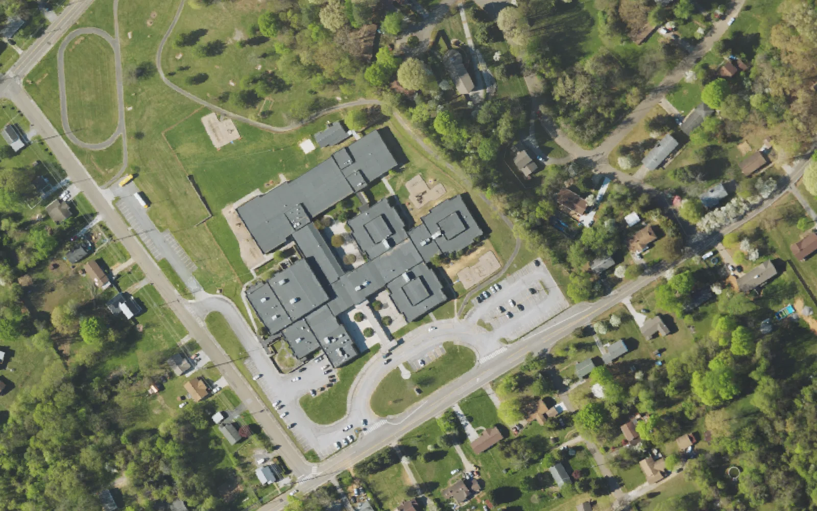 Aerial view of the area around Sarah Moore Greene Magnet Academy on Brooks Avenue, Knoxville, from the 2023 National Agriculture Imagery Program survey