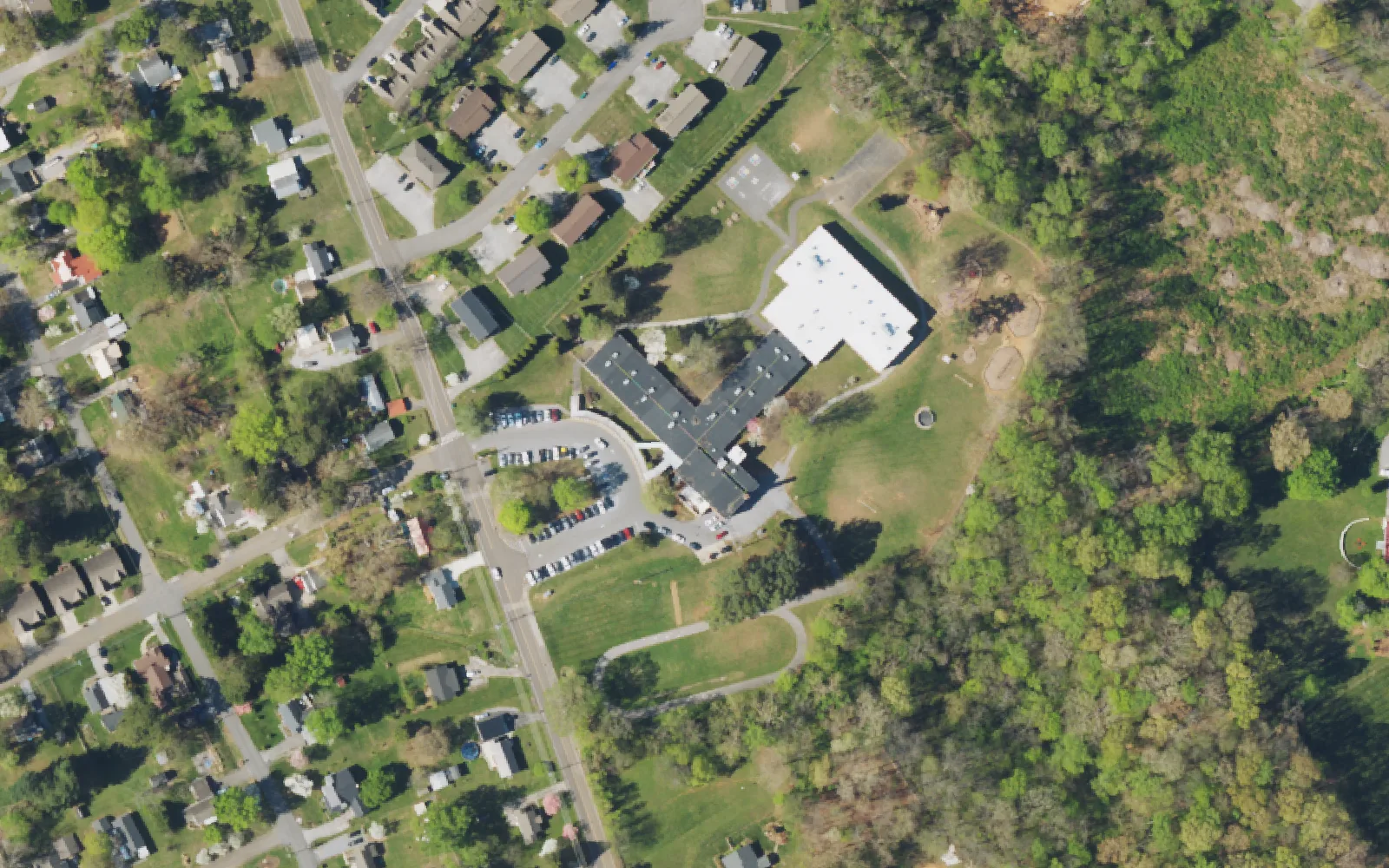Aerial view of the area around Shannondale Elementary School on Shannondale Road, Knoxville, from the 2023 National Agriculture Imagery Program survey