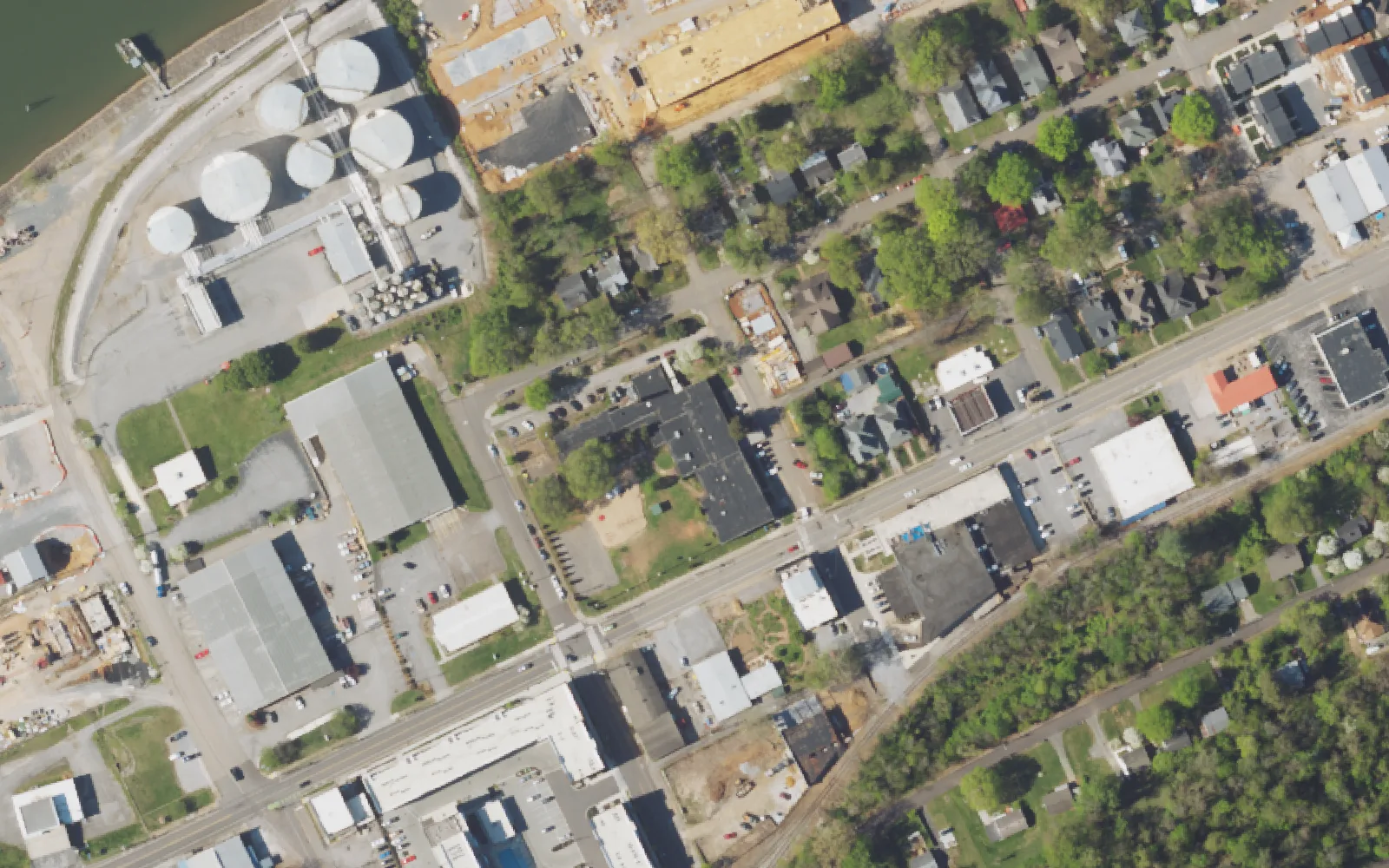 Aerial view of the area around South Knoxville Elementary School on Sevier Avenue, Knoxville, from the 2023 National Agriculture Imagery Program survey